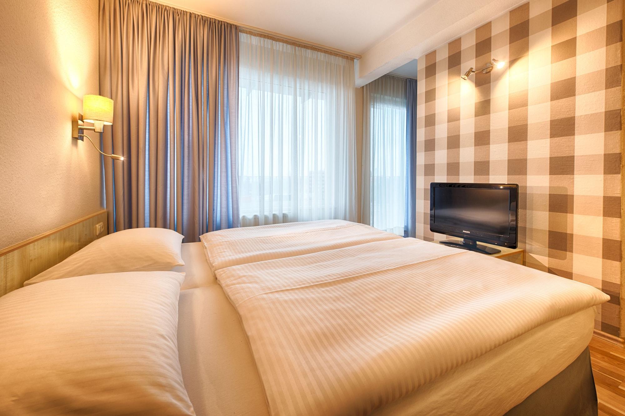 Enjoy Hotel Berlin City Messe Ngoại thất bức ảnh